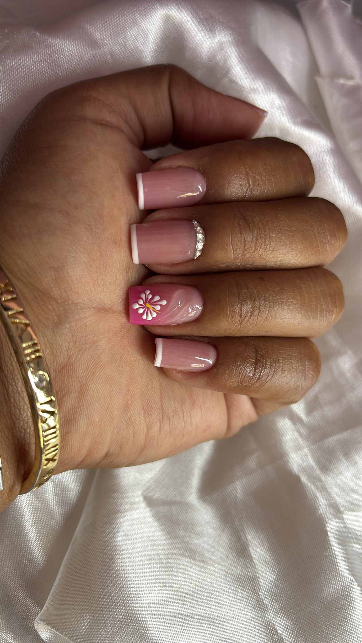 Foto del servicio Forrado en buildergel/retoque buildergel💅🏼🌸❤️