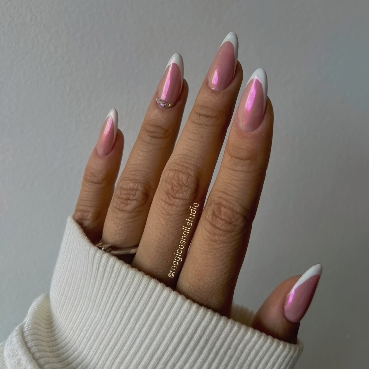 Foto del servicio Montura acrílico/poligel