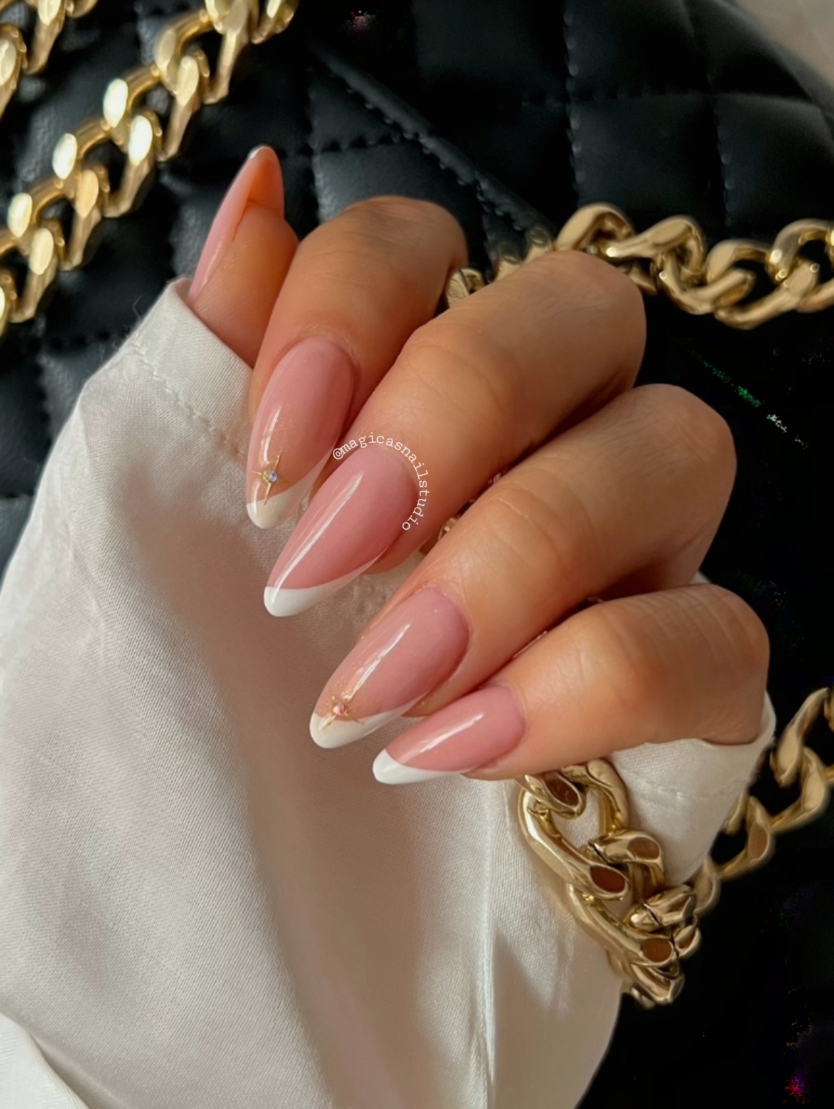 Foto del servicio Montura acrílico/poligel