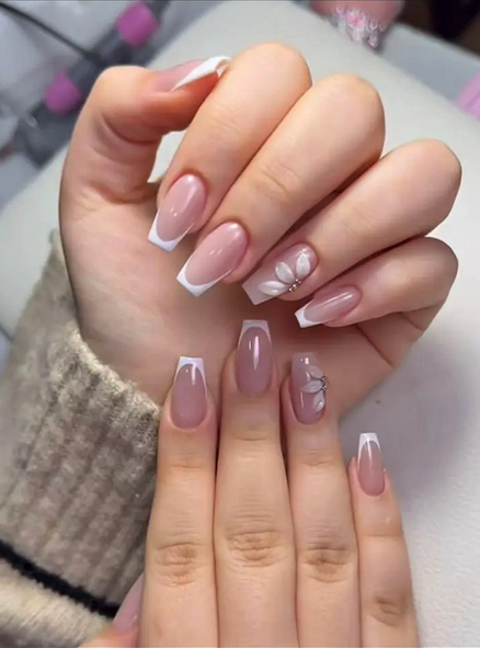 Foto del servicio Manicura Semipermanente