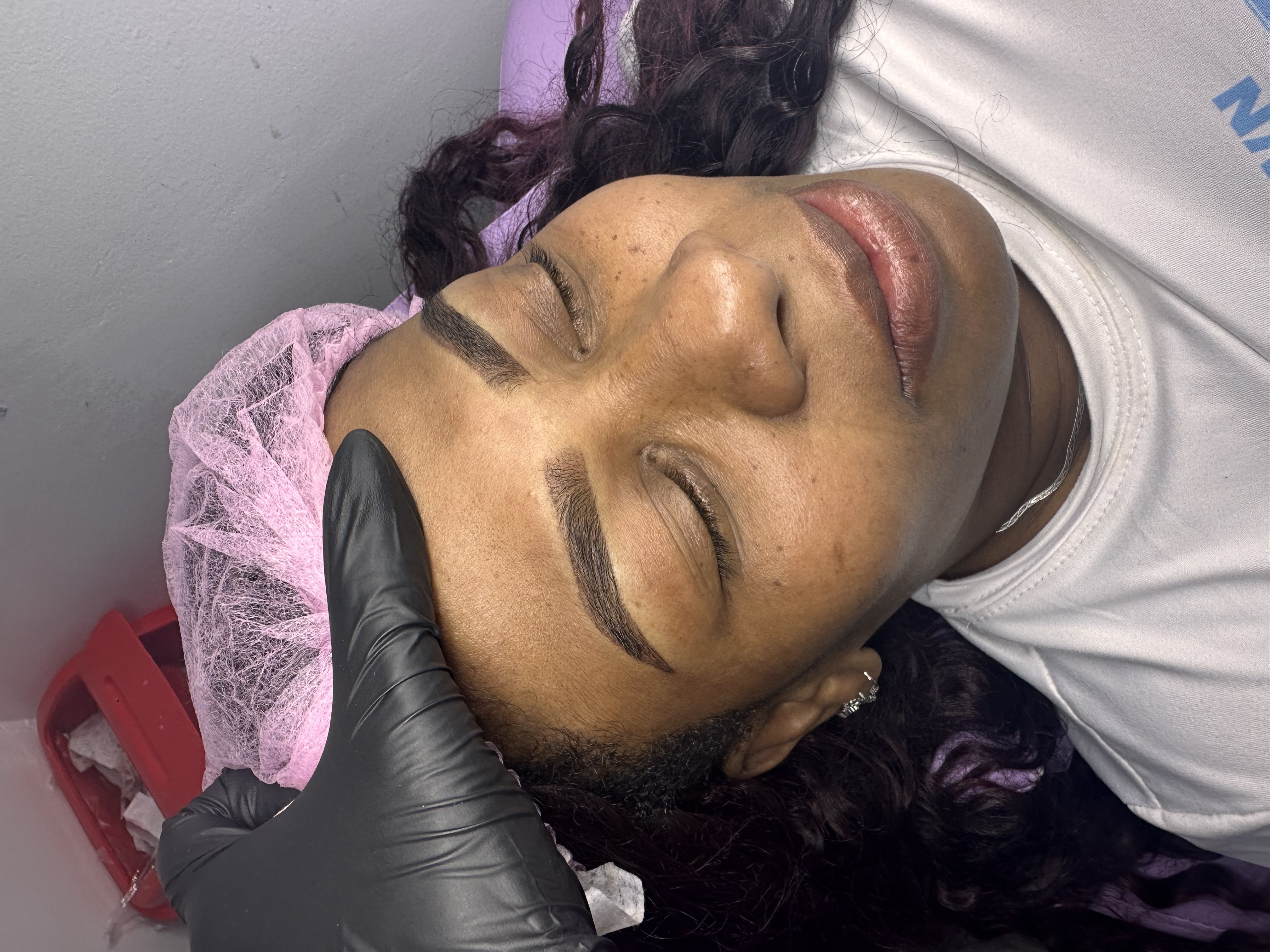 Foto del servicio Micropigmentacion de cejas