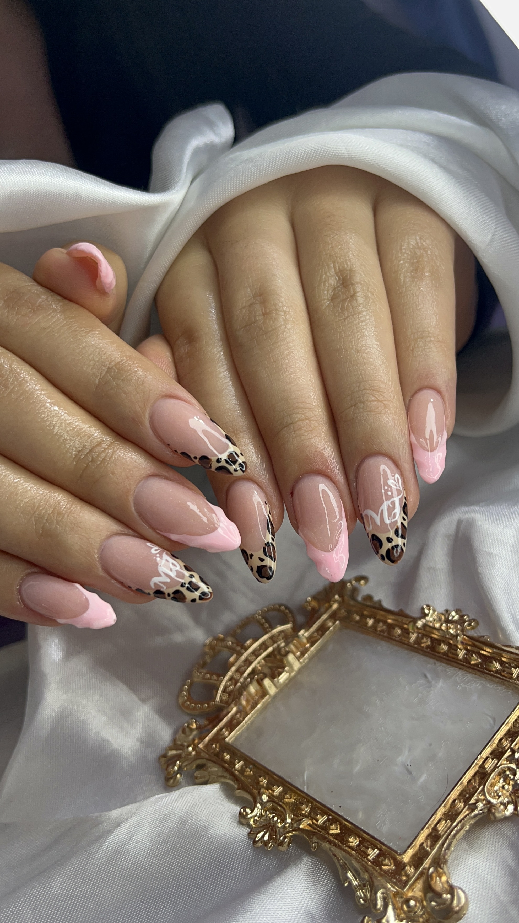 Foto del servicio Uñas acrílicas