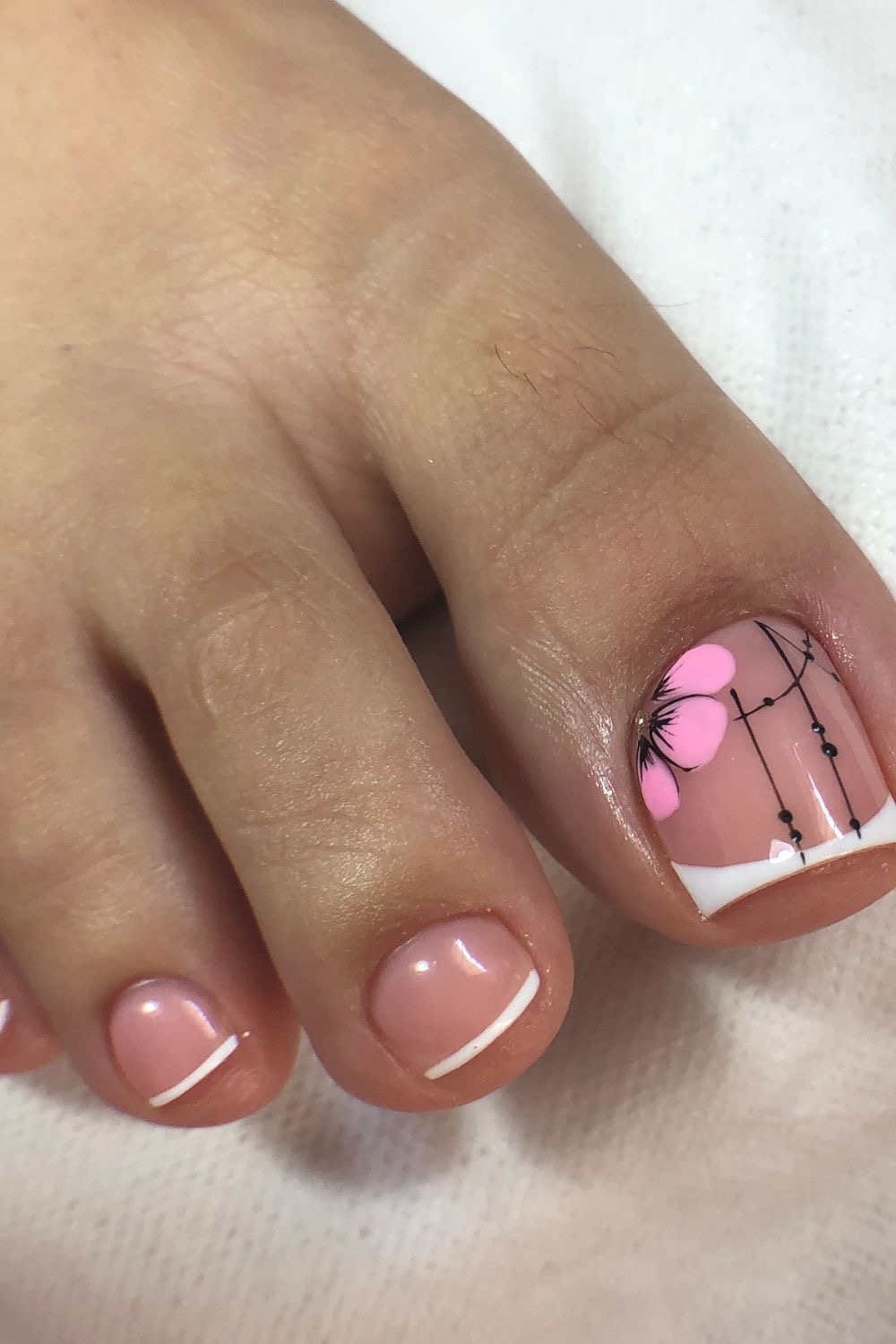 Foto del servicio Pedicura semipermanente