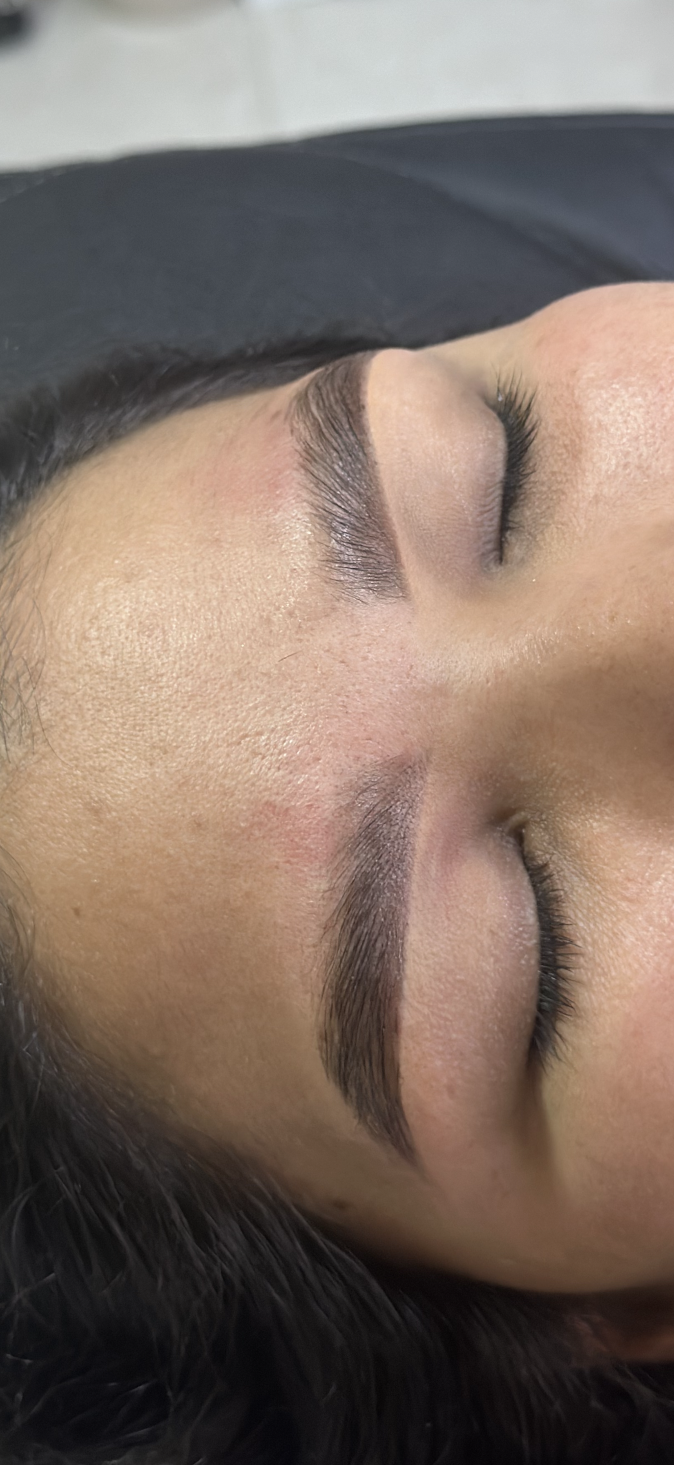 Foto del servicio Diseño de cejas en henna
