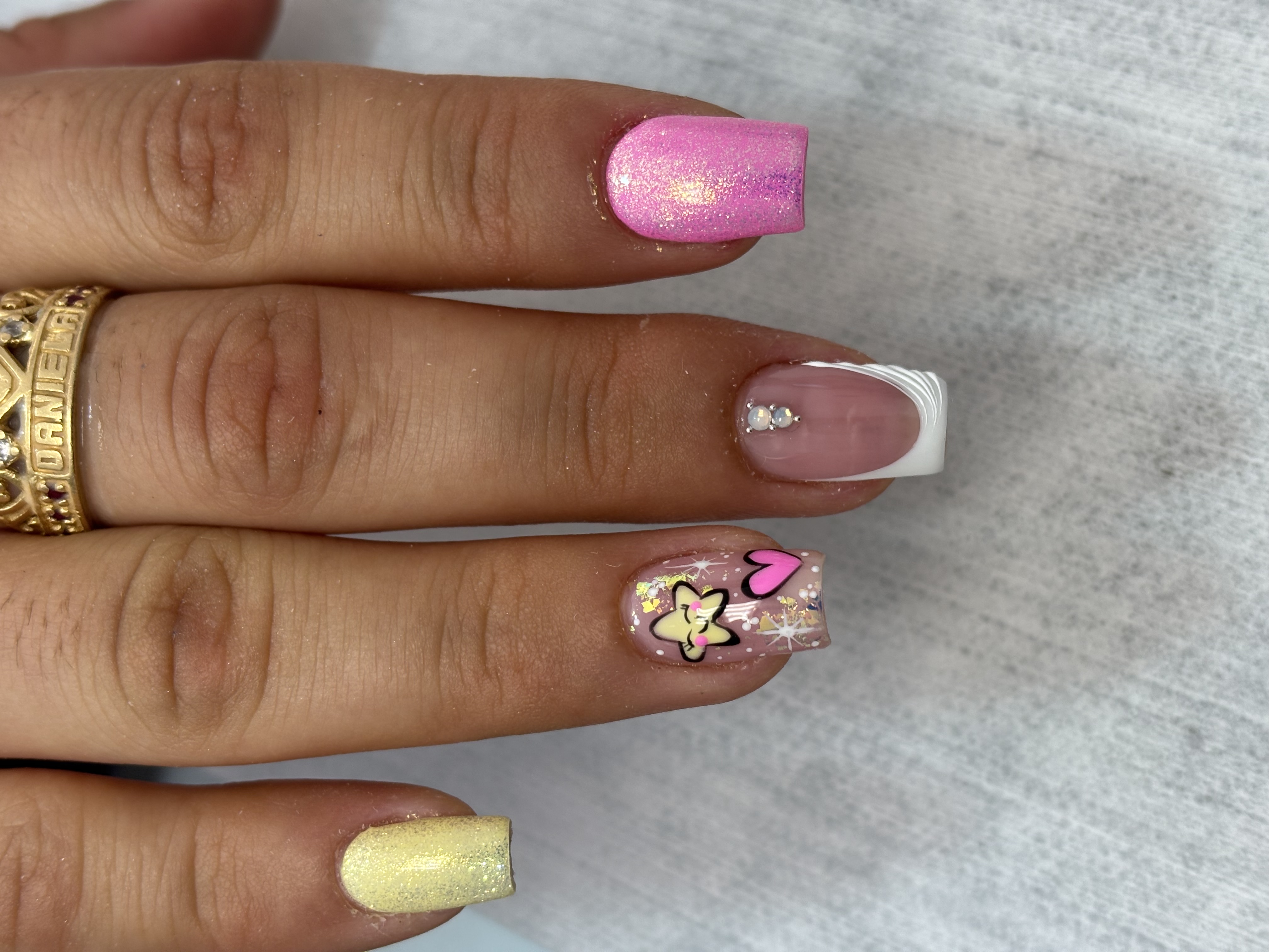 Foto del servicio Manicura semipermanente