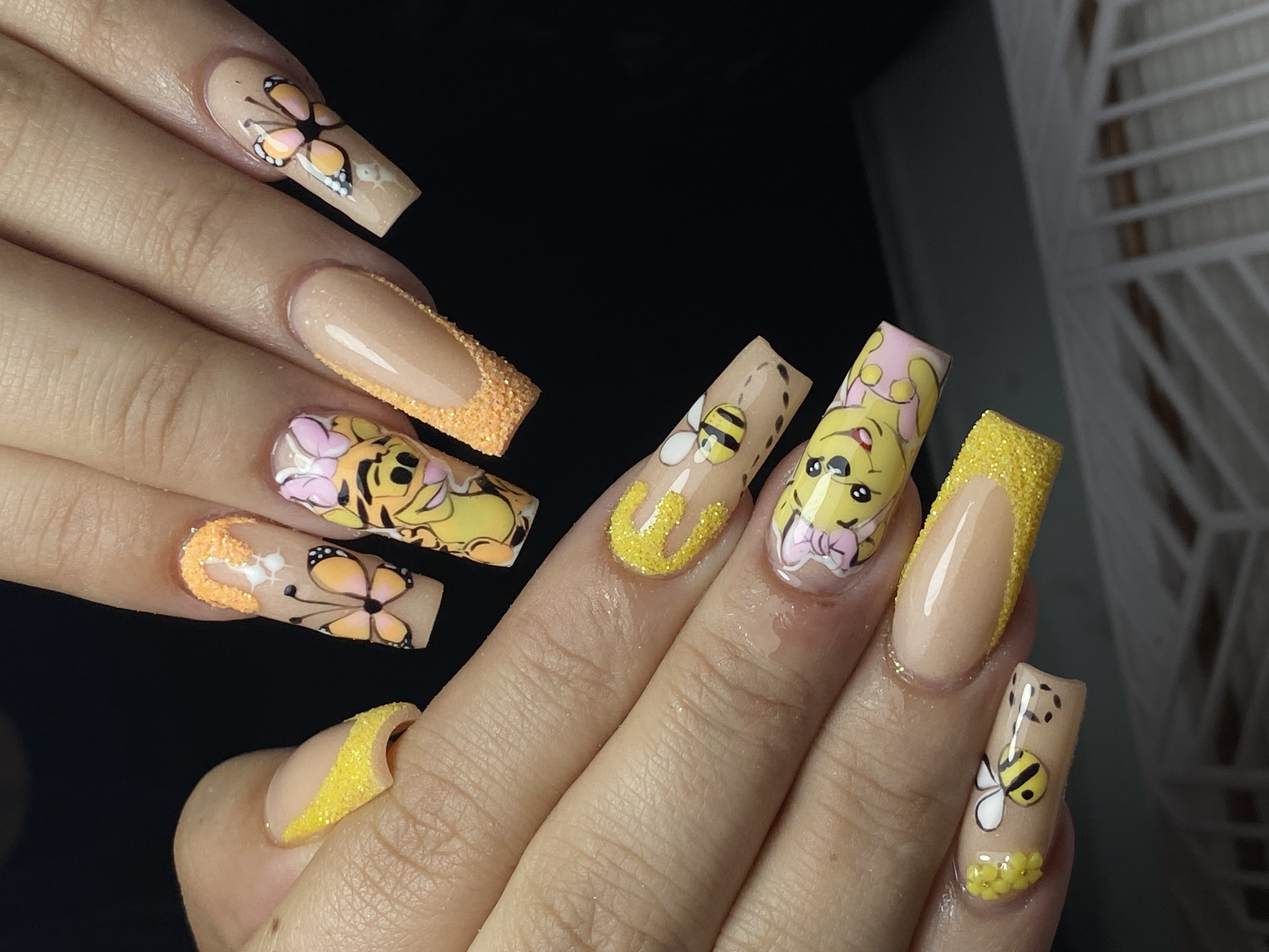 Foto del servicio Montura Nueva Uñas Acrílicas