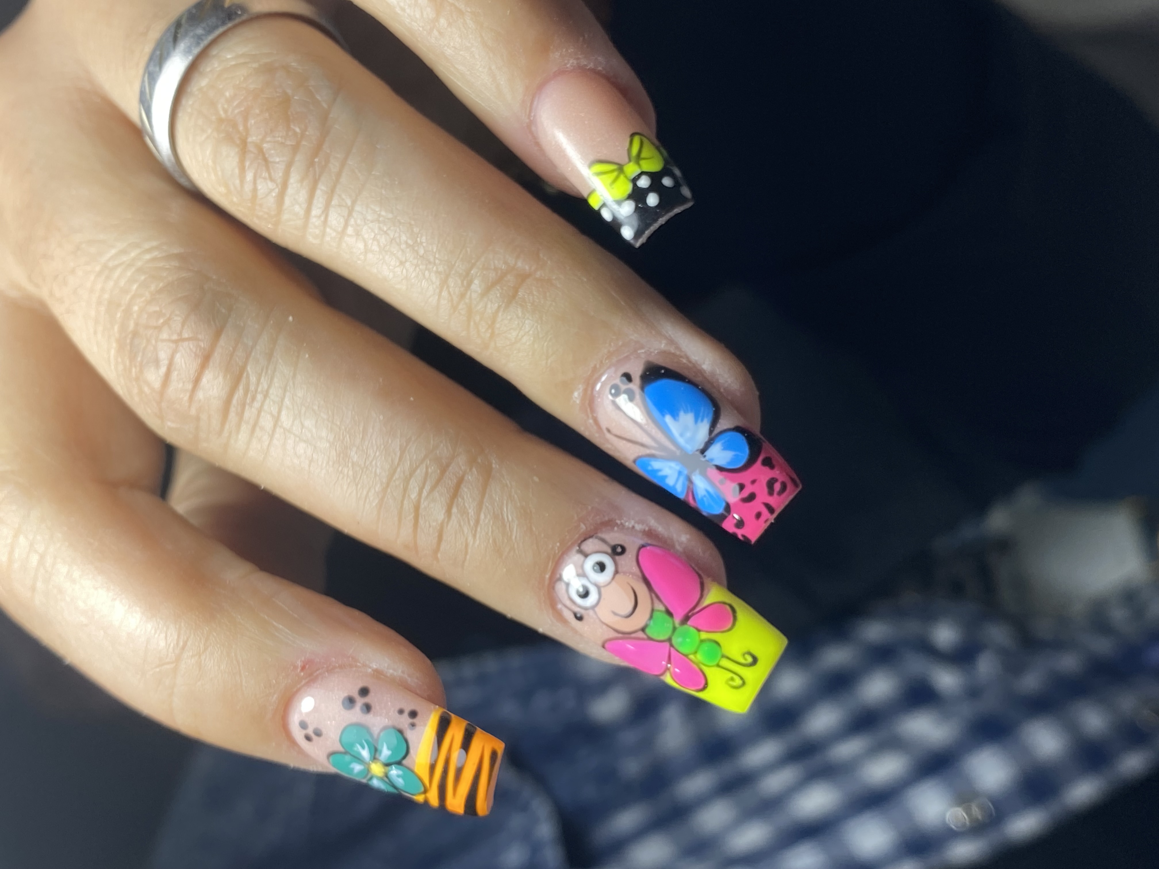 Foto del servicio Montura Nueva Uñas Acrílicas