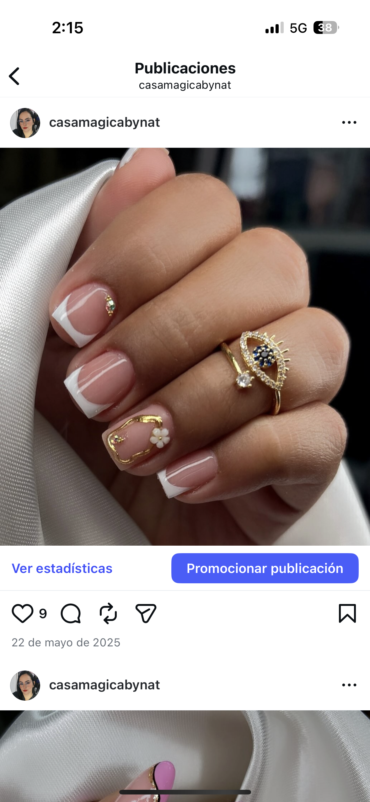 Foto del servicio Manicure con base ruber con decoración