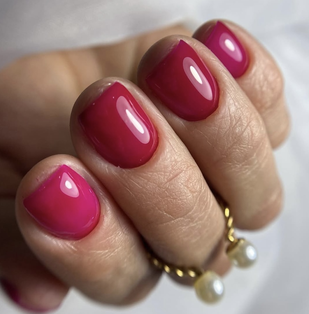 Foto del servicio Sistema de forrado en uña natural