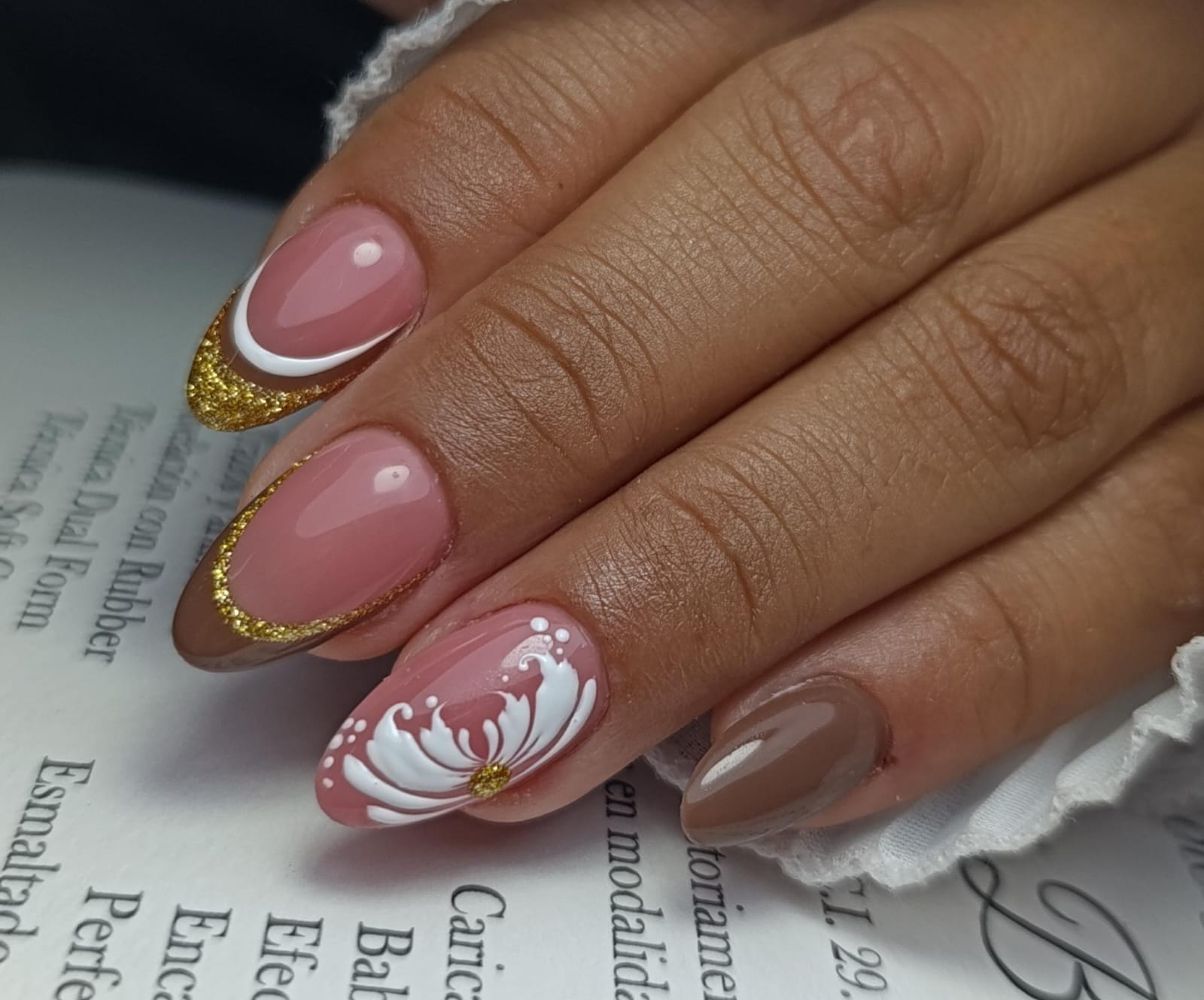 Foto del servicio Acrílicas esculpidas